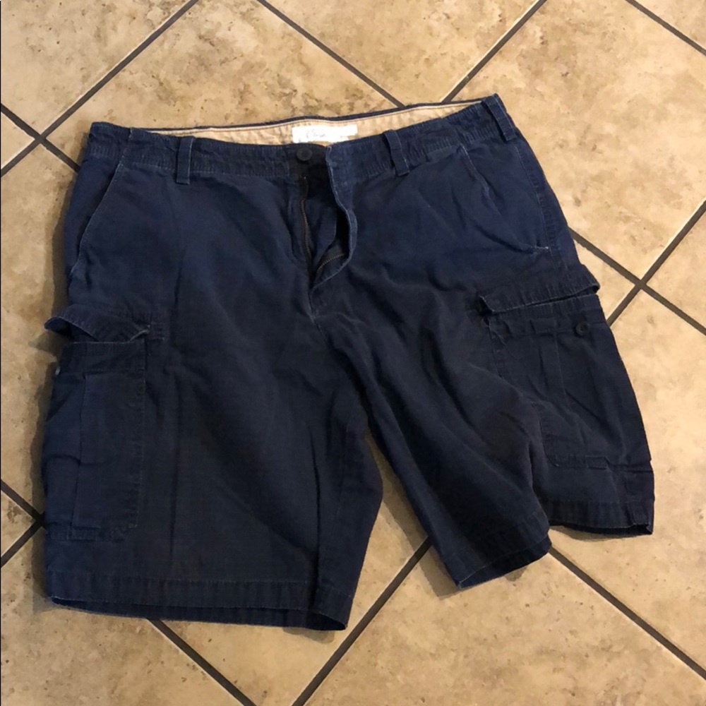 IZod Signature cargo shorts